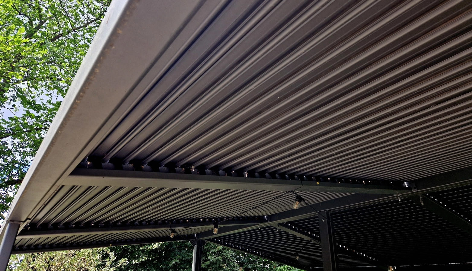 shutterstock_24901898572x